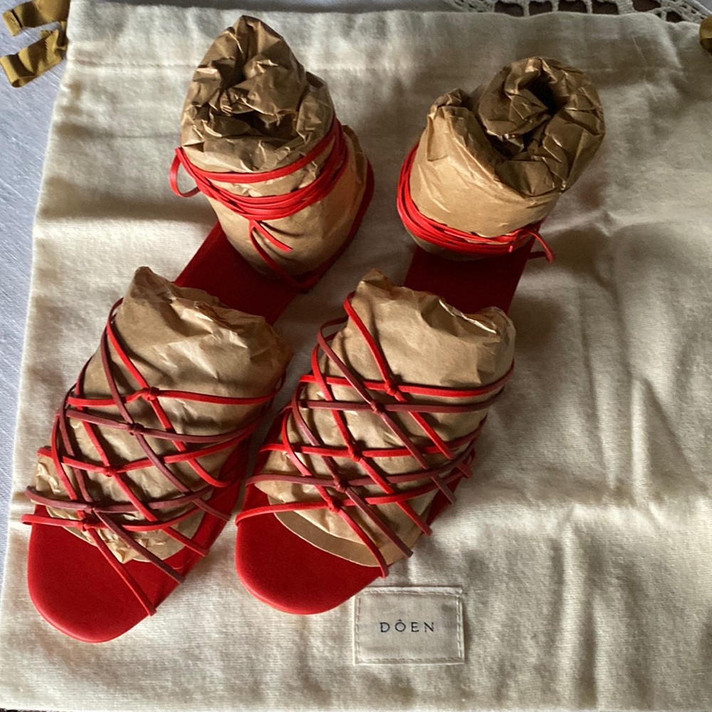 NWT Dôen Casimira Leather Sandal Red Nappa Size 38